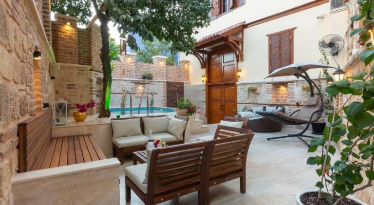Apartment with pool | Close to Hadrian's Gate — photo 3