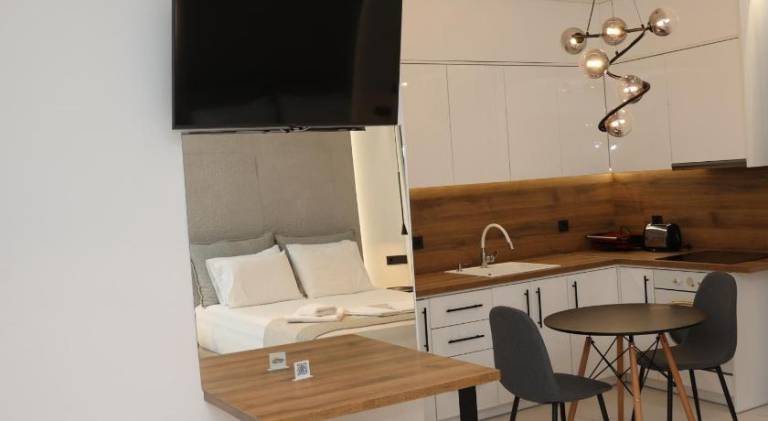Paris-Irini Studios And Apartments — photo 4
