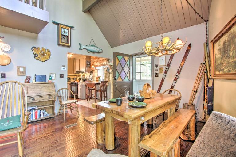 Family Cabin w/ Game Room Near Hiking + Skiing! — photo 5