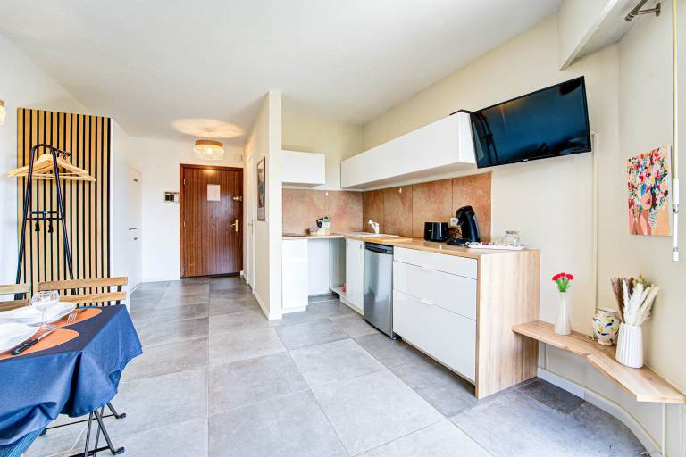 Family-friendly charming apartment with pool | Next to the beach | Dogs allowed — photo 2