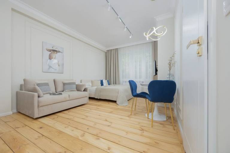 Studio with fast internet in Warsaw