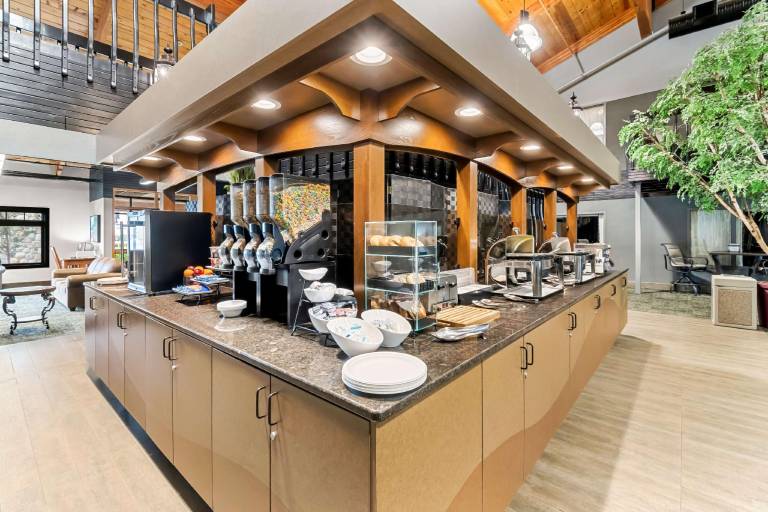 Heartland Inn & Suites, SureStay Collection by Best Western — photo 2