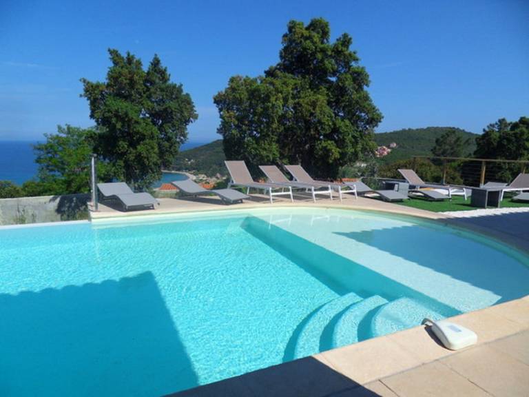 Villa 'Gecko' with Sea View, Wi-Fi and Air Conditioning in Sartene
