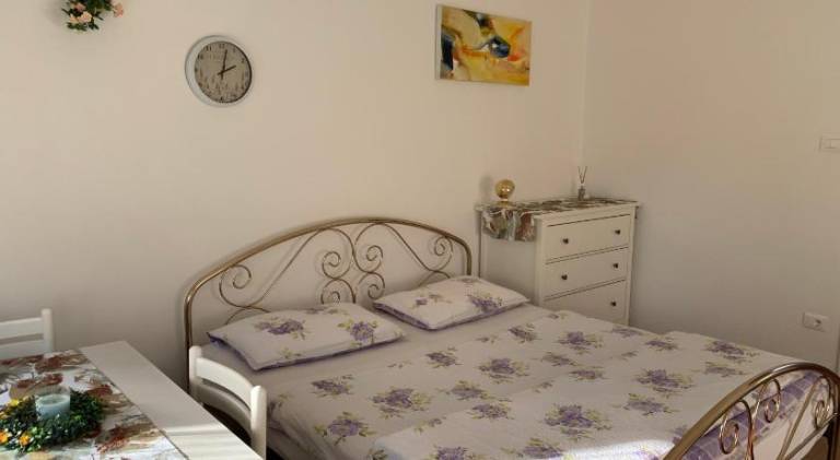 Beautiful rental apartment with barbeque, garden & patio | Pet-friendly in Merano