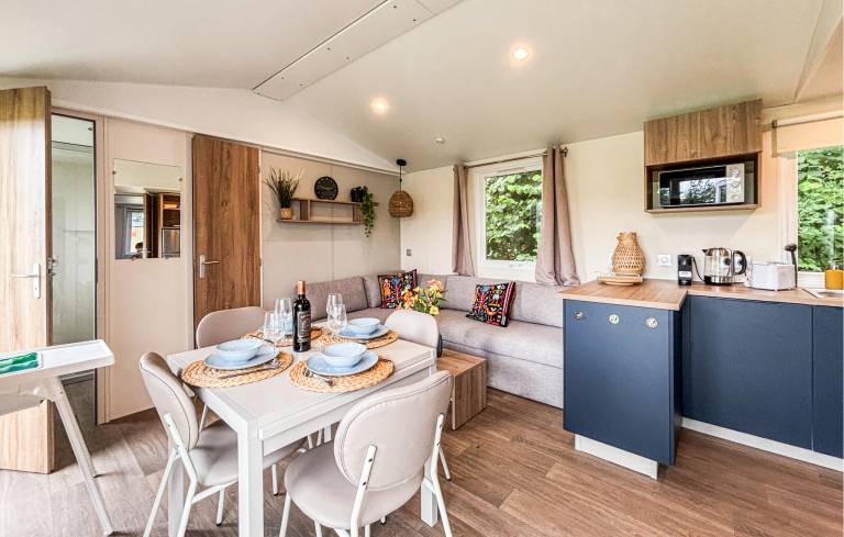 Ferienhaus mit Whirlpool, Terrasse und Sauna | Naturblick