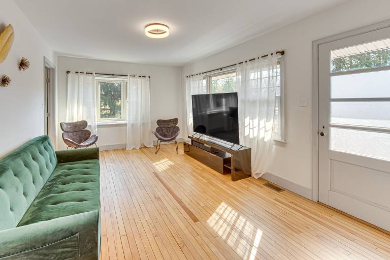 2 Mi to Lancaster City Center: Quiet Family Home — photo 3
