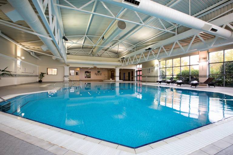 Crowne Plaza Heathrow By IHG — photo 2