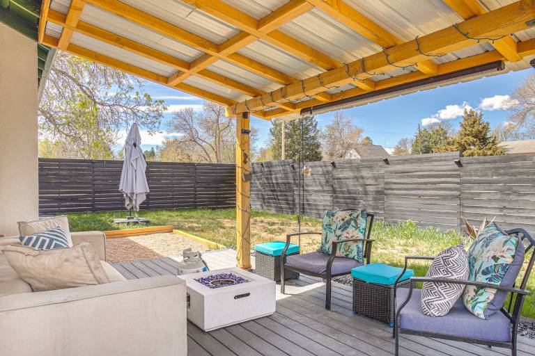 2 Mi to Cherry Creek Trail! Family Home w/ Patio — photo 3