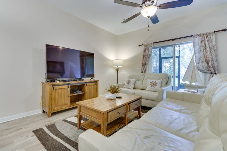 Kissimmee Retreat w/ Pool Access < 4 Mi to Disney! — photo 5