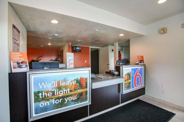 Motel 6 Elkton, MD — photo 4