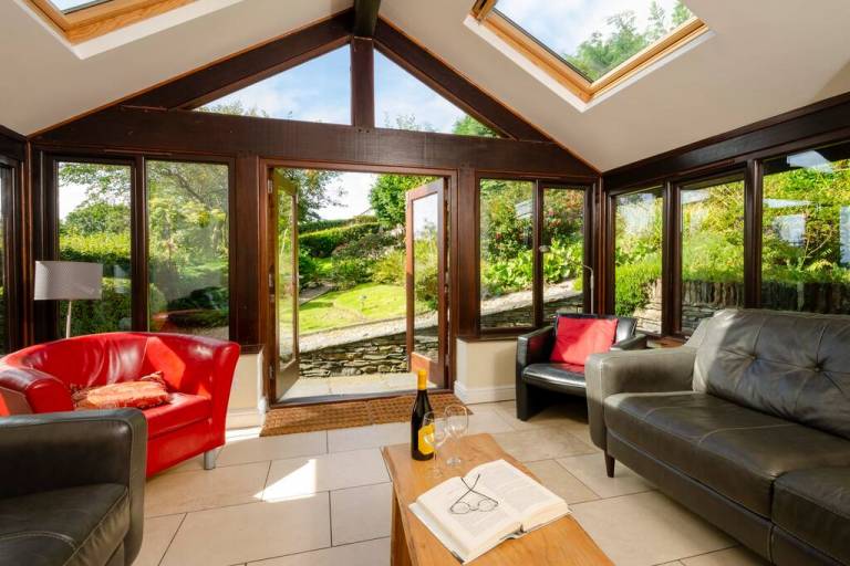 Fully equipped beautiful cottage with garden | Pets are welcome — photo 2