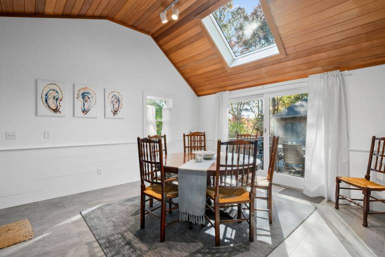 Cape Cod Dog-Friendly Escape Close to the Beach — photo 3