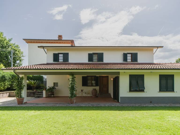 Villa  Lucca