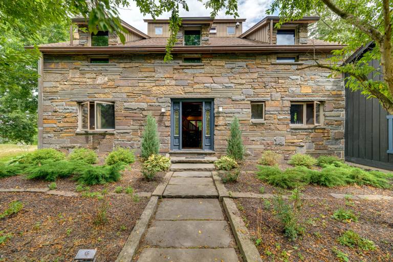 Riverfront Hudson Valley Gem w/ Beach Access! — photo 3