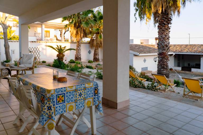 Villa with yard, terrace & BBQ — photo 4