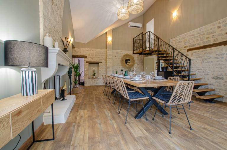 Gite with terrace, yard & BBQ in Troyes