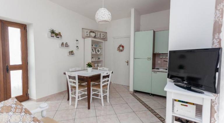 House with 2 rooms for 5 persons — photo 2