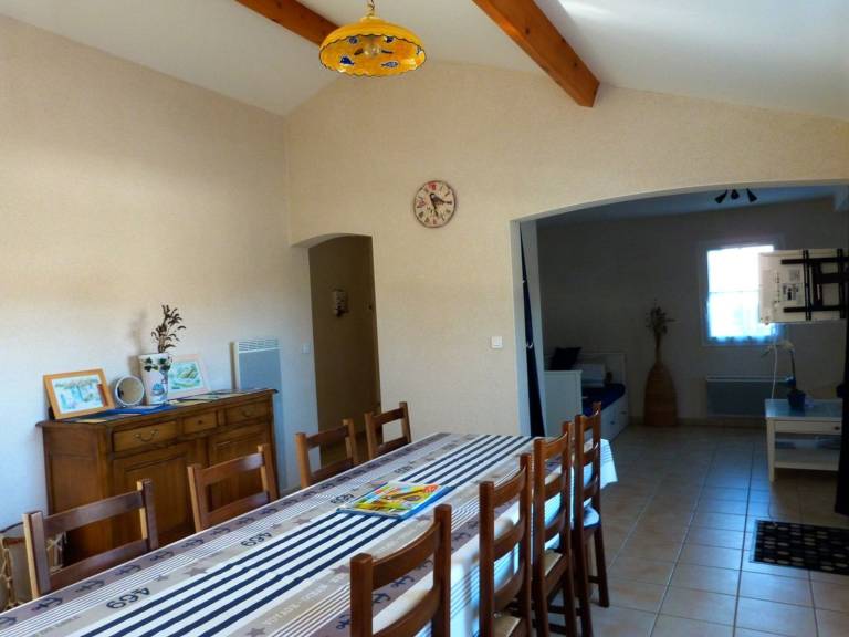 House with garden & barbeque — photo 2