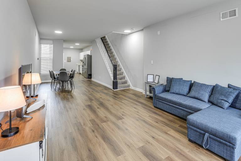 Pet-Friendly 3BR Rowhouse: Walk to Patterson Park! — photo 5