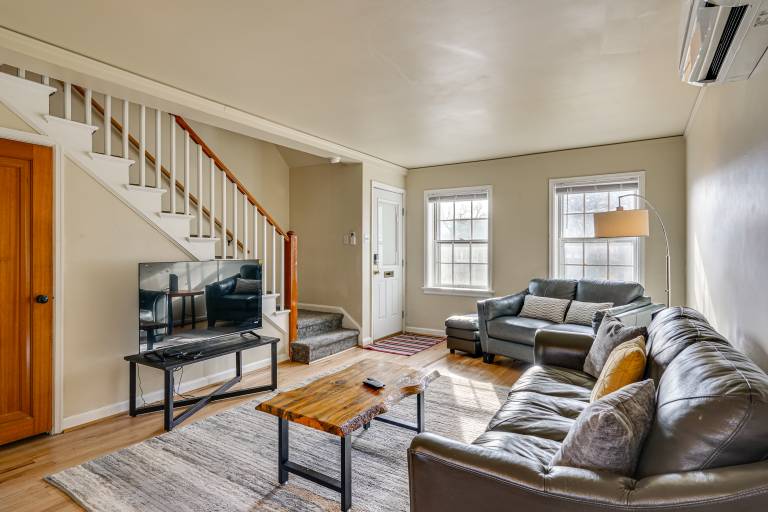 1 Mi to Downtown Pueblo! Cat-Friendly Condo in Pueblo, CO