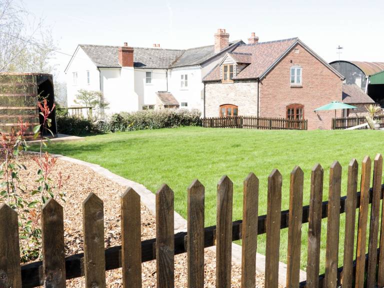 Cottage  Leominster