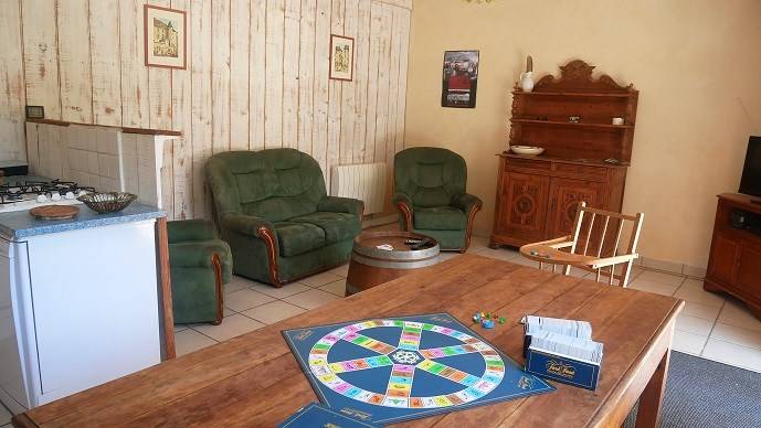 House with yard, barbecue & pool | Nature view — photo 5