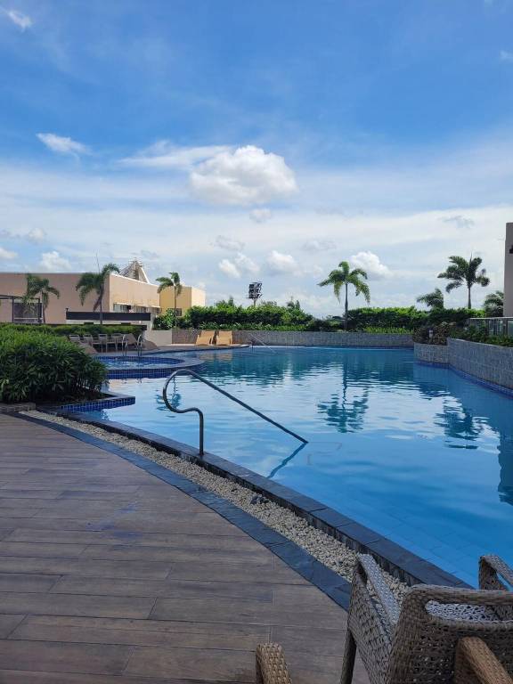 Urban getaway in Circulo Verde 1-BR with balcony — photo 3