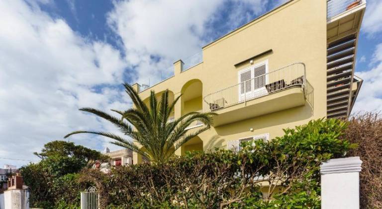 Le Grand Bleu - Gioia Apartments — photo 5