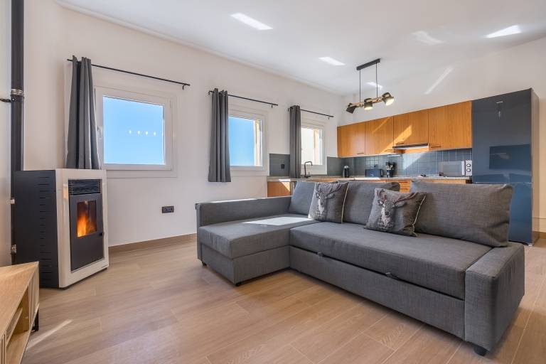 Fully equipped holiday apartment with fast internet, patio & sauna | Mountain view | Next to the ski | Dogs allowed — photo 3