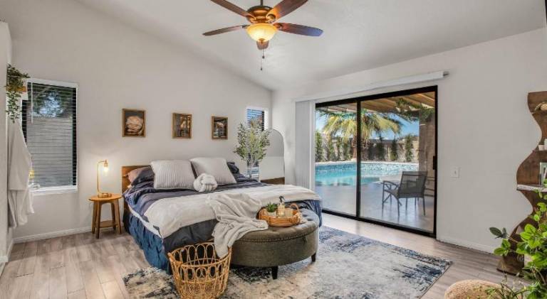 Pleasant vacation home with pool & jacuzzi | Pet-friendly — photo 2