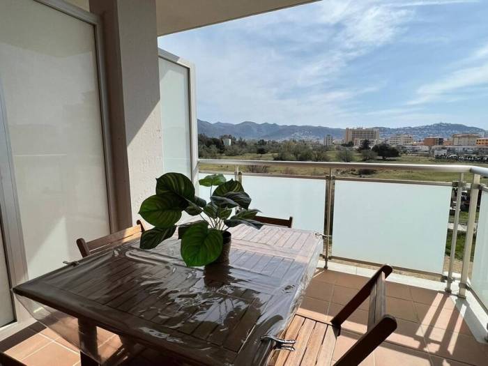 52 M² Apartment ∙ 2 Bedrooms ∙ 5 Guests - Roses
