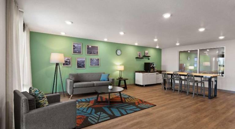 WoodSpring Suites Greeley — photo 2