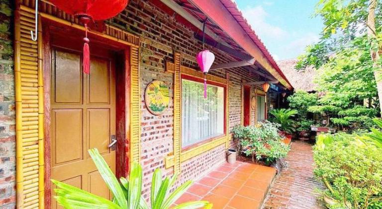 Charming serviced apartment with pool, yard & terrace | Pet-friendly — photo 5