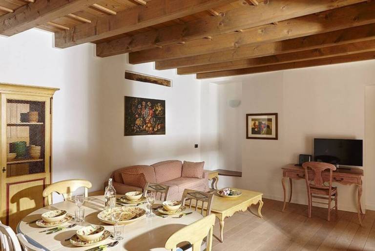 Rental apartment | Next to Como Cathedral — photo 2