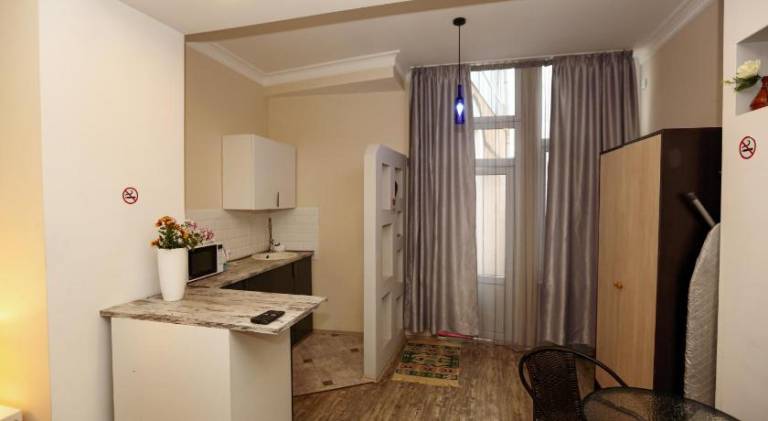 Holiday apartment with garden & patio | Close to Old Tbilisi — photo 2