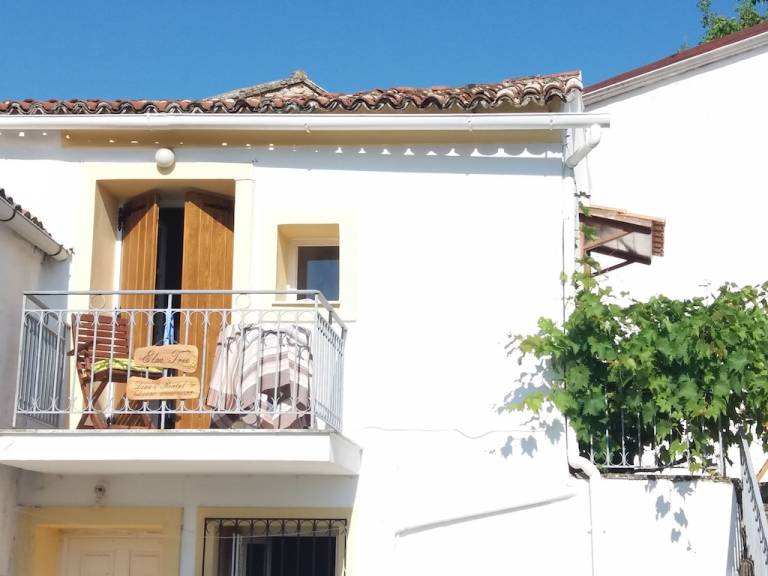 Casa  Mparmpati