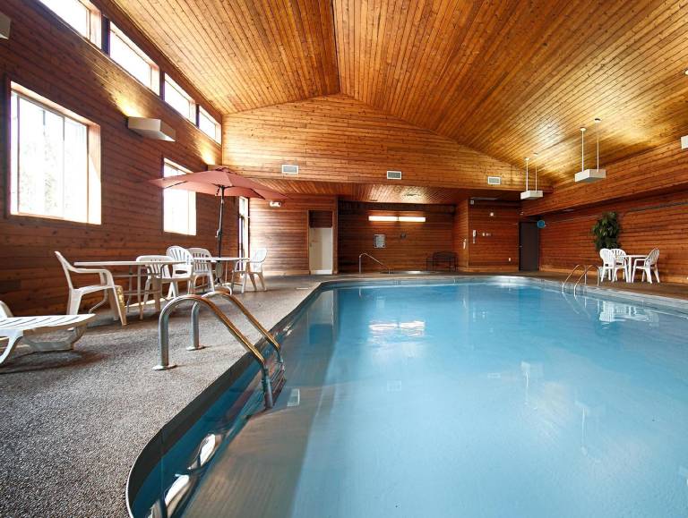 Best Western Lee's Motor Inn in Chamberlain, SD