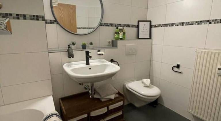 Holiday apartment with jacuzzi — photo 2