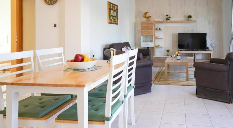 Holiday apartment with patio in Kos