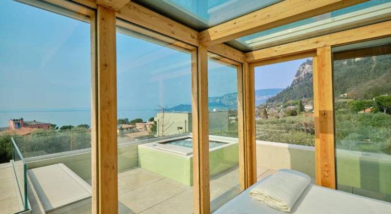 Charming rental apartment with garden, patio & jacuzzi | Good for workation | Pets are welcome — photo 3