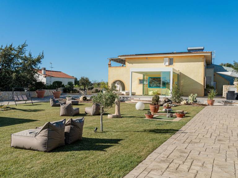 Fully equipped house with barbeque, terrace & heated pool | Dogs allowed — photo 4