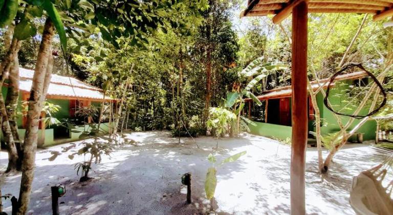 Chalet with private pool, yard & BBQ — photo 5