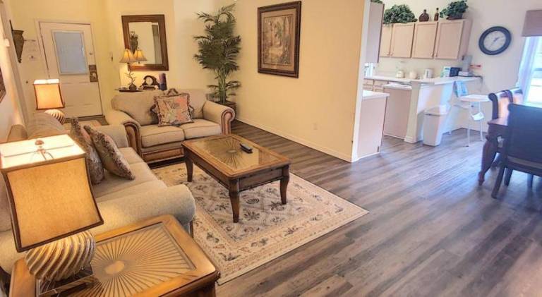 Lovely vacation home with pool | Pets allowed — photo 2