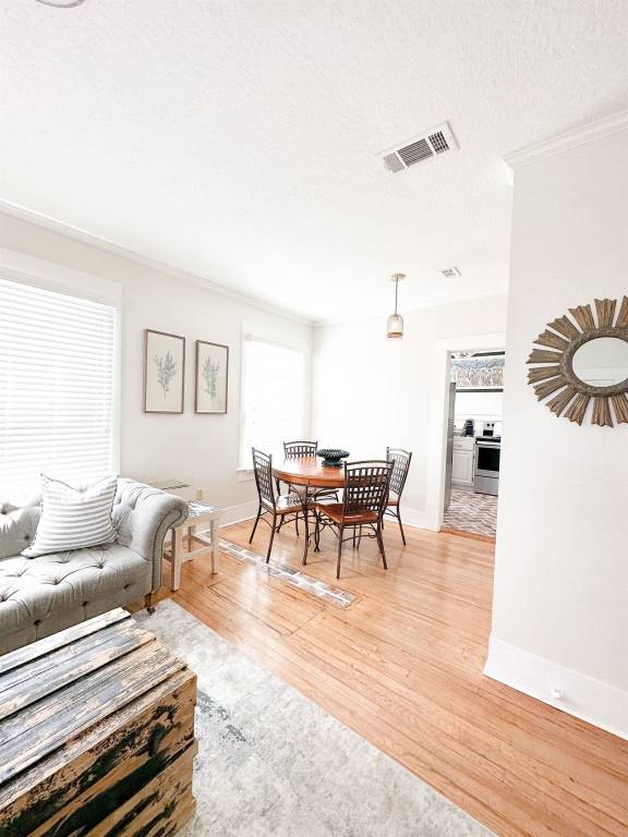 Apartment  Laurel
