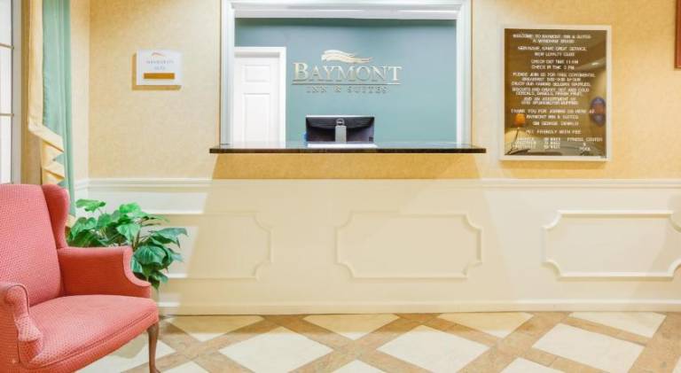 Baymont by Wyndham Ozark — photo 3