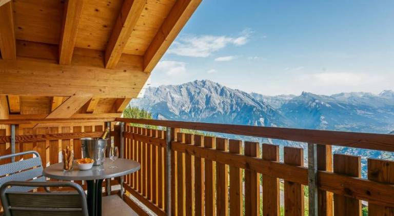 Apartment T-Resort La Tzoumaz 4p8 vue vallee by Interhome — photo 3