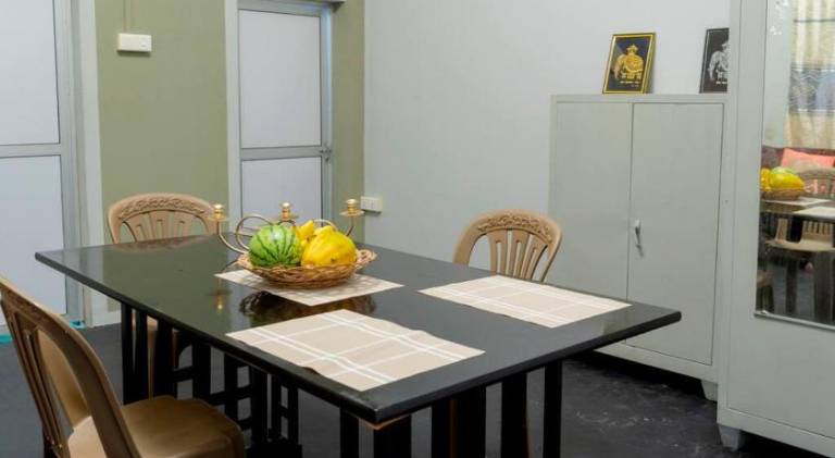 Bliss Loft - Airport Villa Rooms with Shuttle Service — photo 3