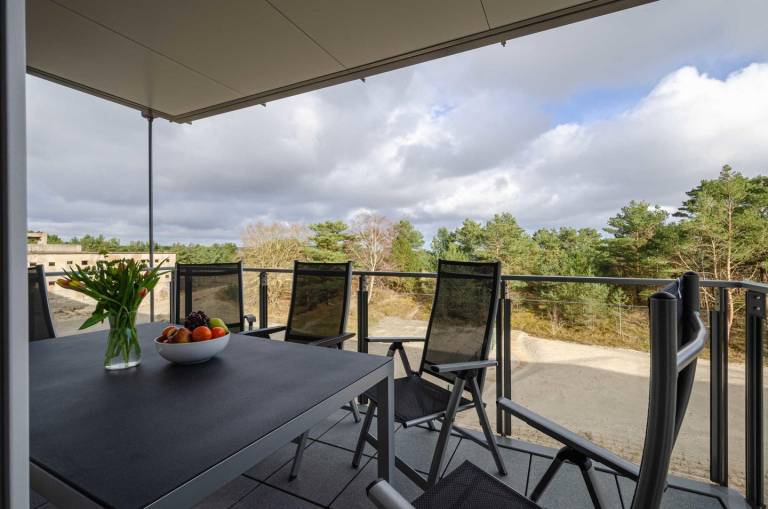 FeWo Strandidyll: Stilvolle 77m² Ferienwohnung mit Meerblick und Balkon — photo 2