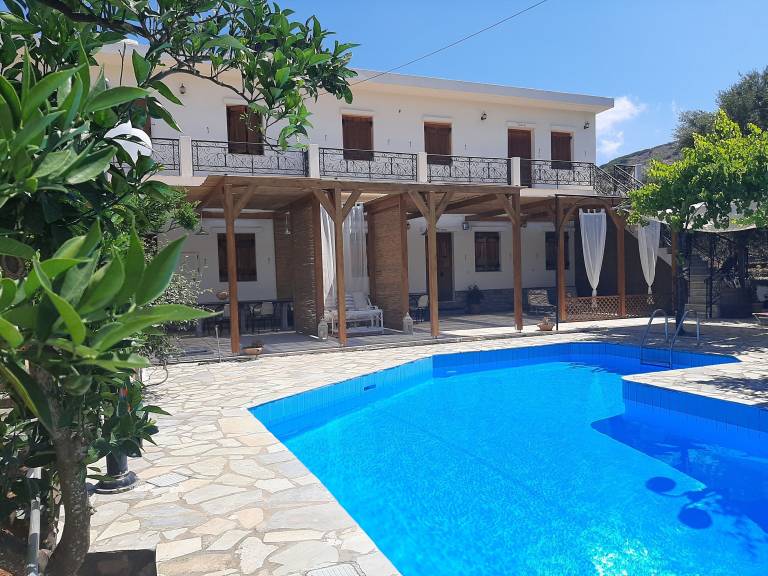 Βίλα Νεάπολη