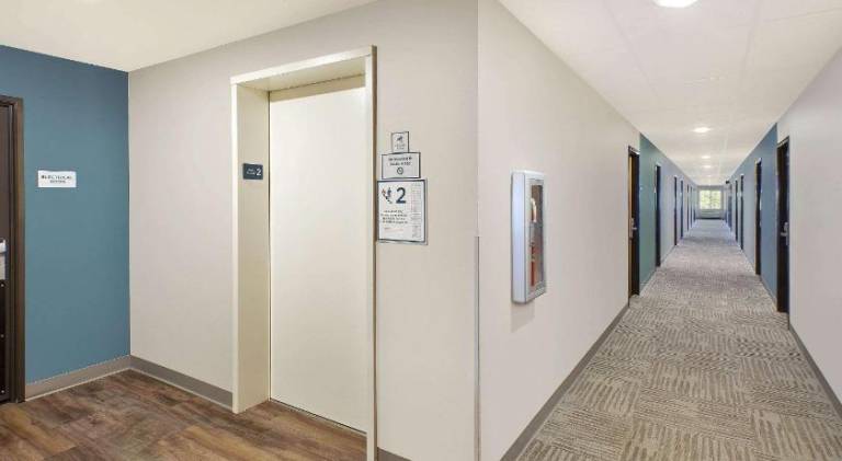 WoodSpring Suites St Louis St Charles — photo 4